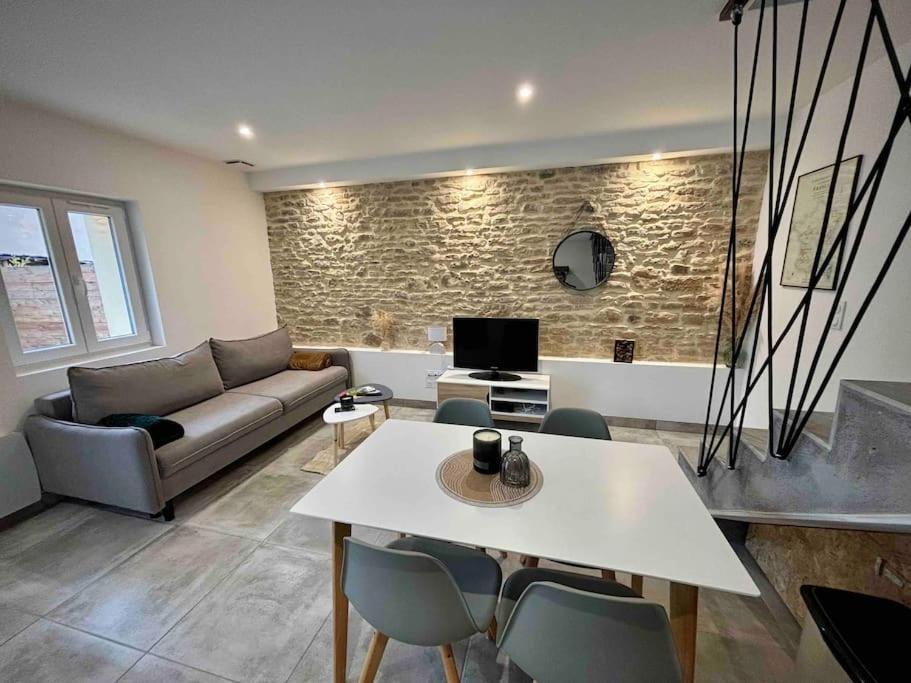 Grange Renovee En Duplex Idealement Situee Креш-сюр-Саон Экстерьер фото